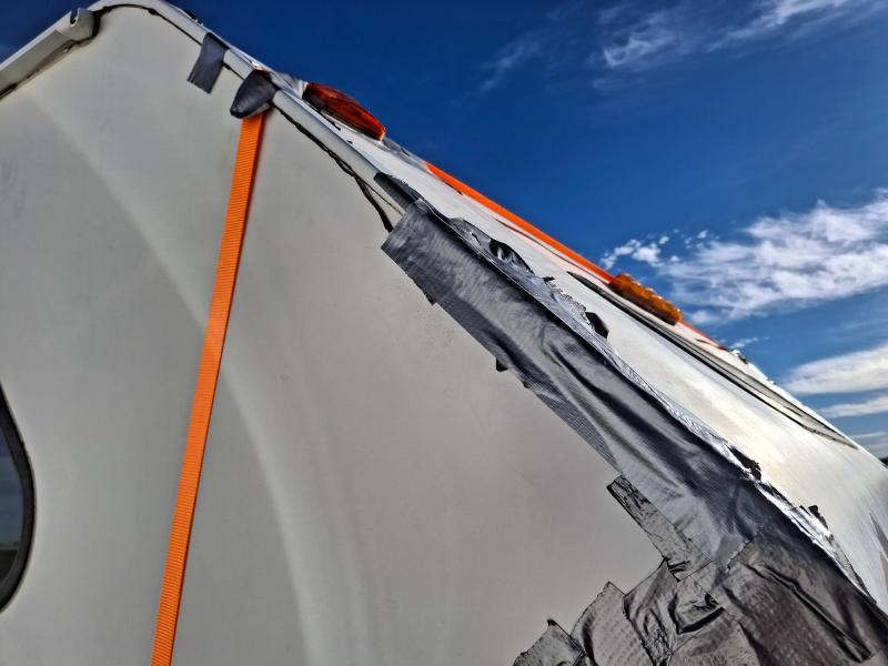 Lance Campers Lance (Long Bed)  2004