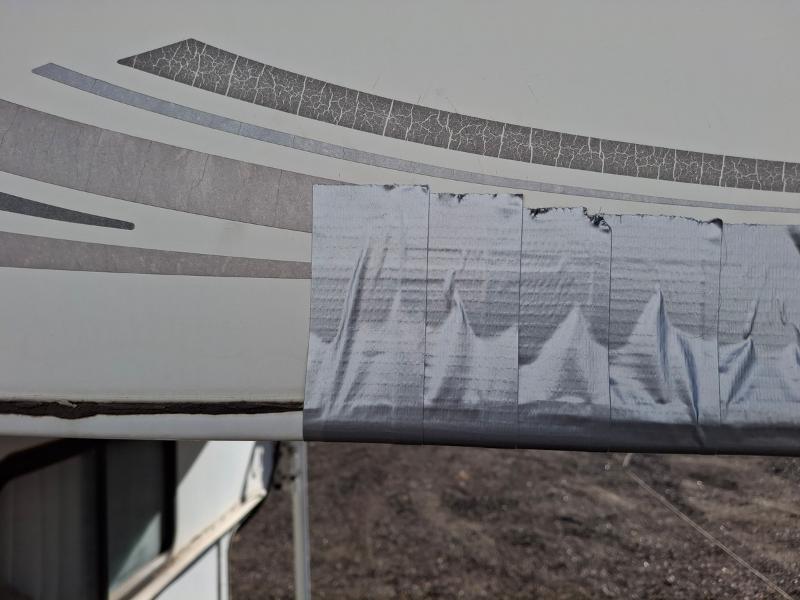 Lance Campers Lance (Long Bed)  2004