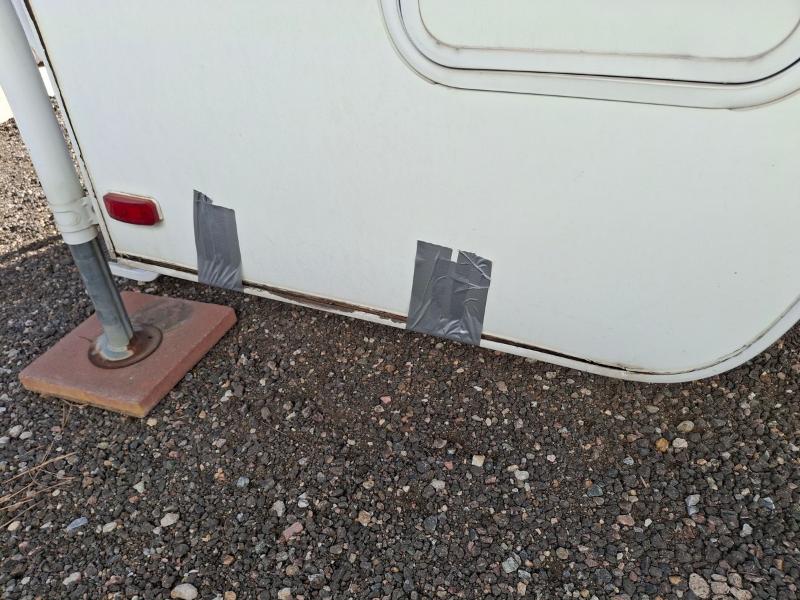 Lance Campers Lance (Long Bed)  2004