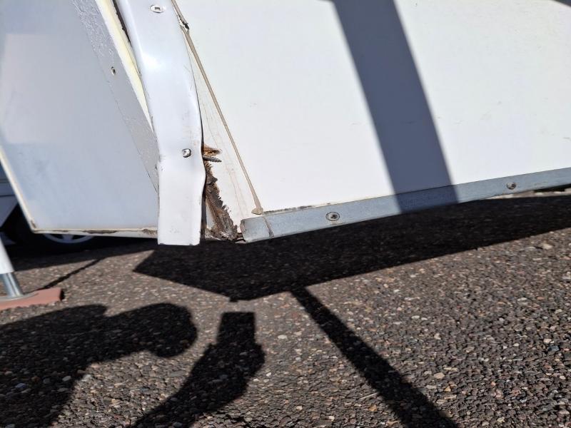 Lance Campers Lance (Long Bed)  2004