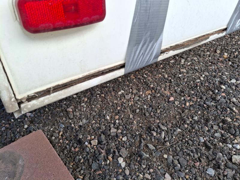 Lance Campers Lance (Long Bed)  2004