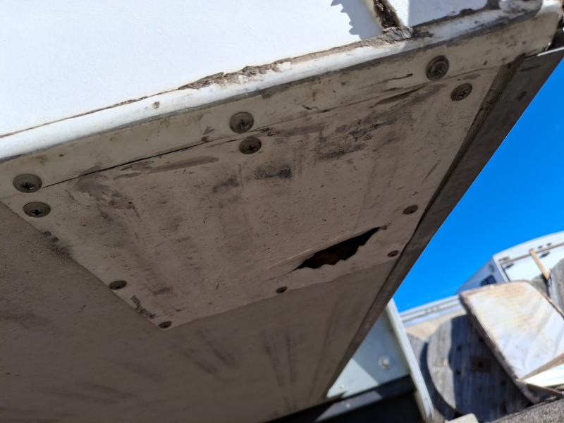 Lance Campers Lance (Long Bed)  2004