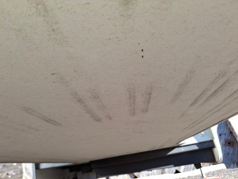 Lance Campers Lance (Long Bed)  2004