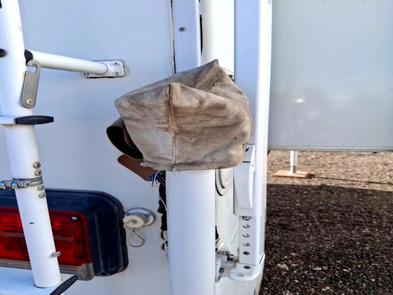 Lance Campers Lance (Long Bed)  2004