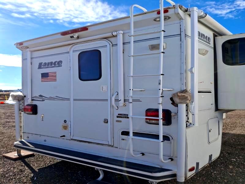 Lance Campers Lance (Long Bed)  2004