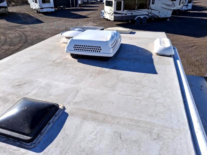 Lance Campers Lance (Long Bed)  2004