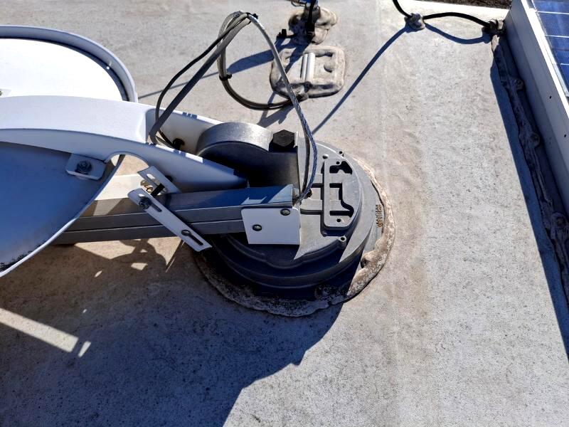 Lance Campers Lance (Long Bed)  2004