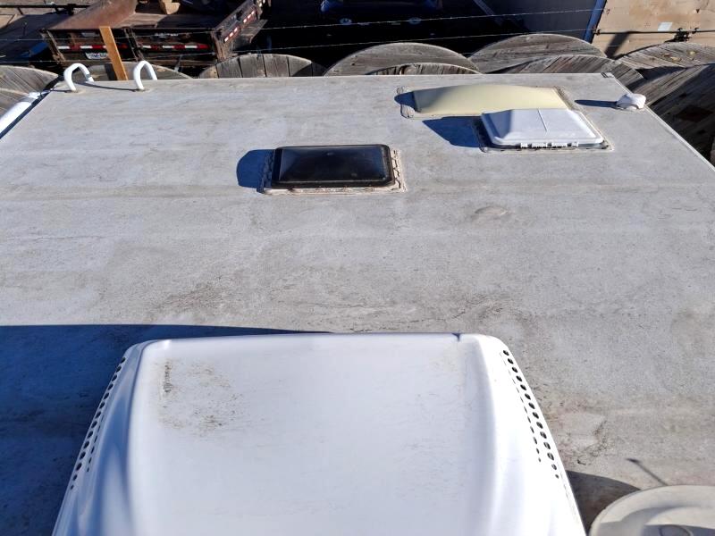 Lance Campers Lance (Long Bed)  2004