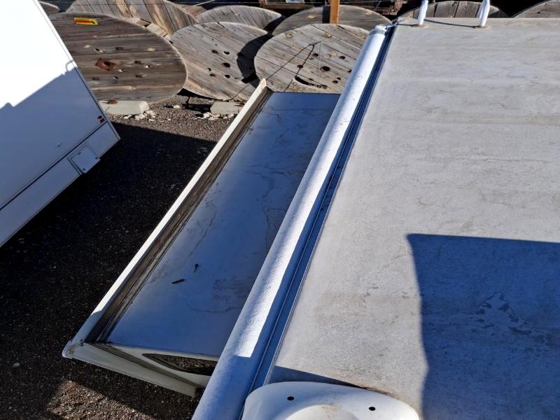 Lance Campers Lance (Long Bed)  2004