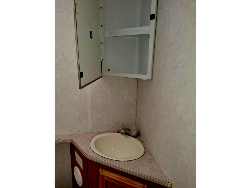 Lance Campers Lance (Long Bed)  2004