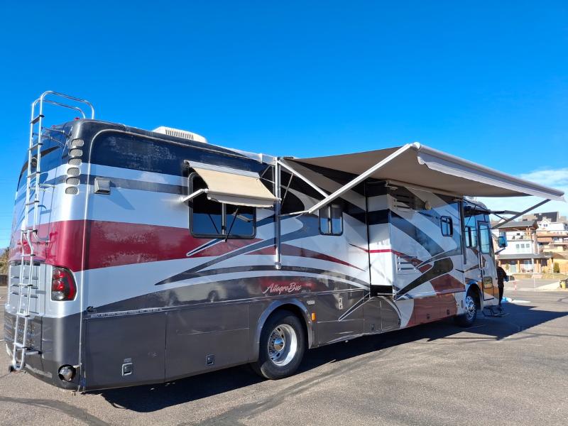 Tiffin Motorhomes Allegro Bus  2004