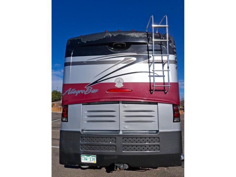 Tiffin Motorhomes Allegro Bus  2004