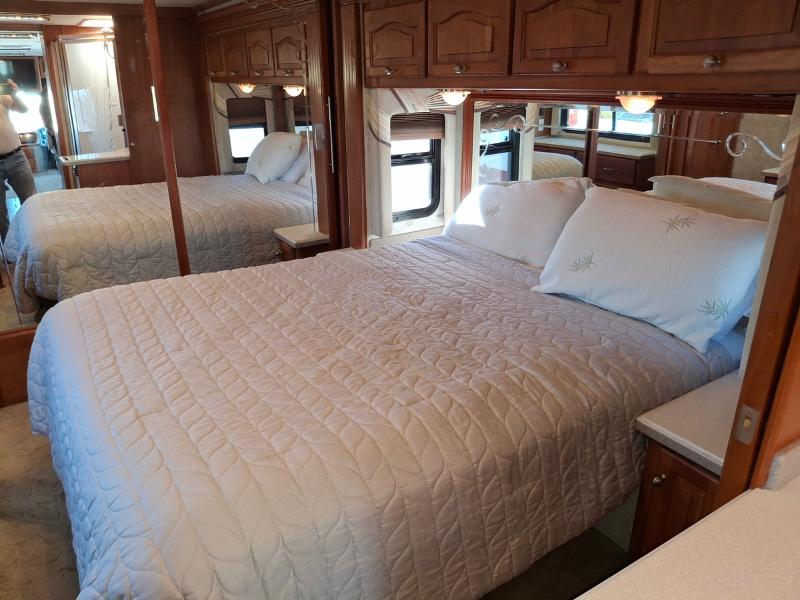 Tiffin Motorhomes Allegro Bus  2004