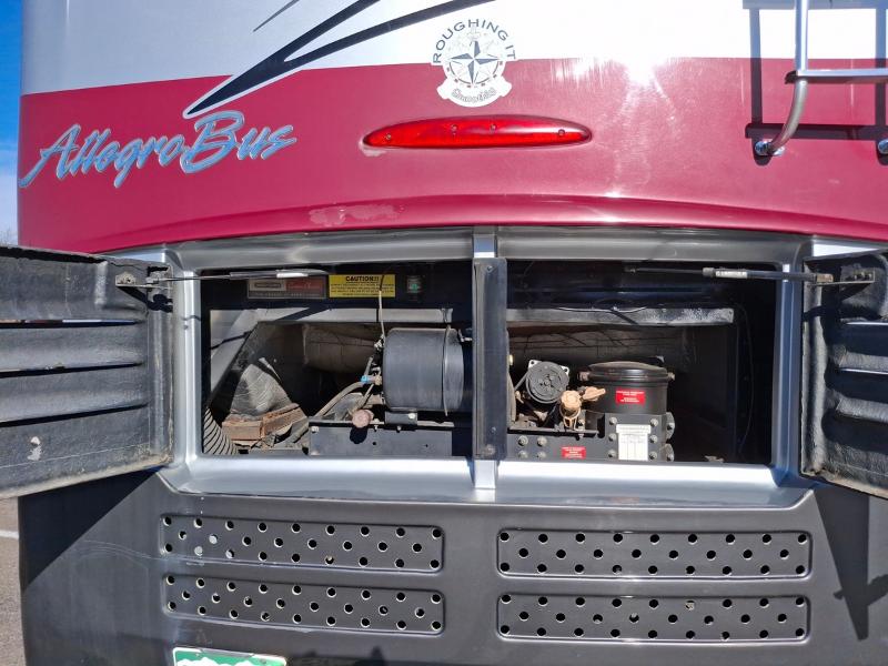 Tiffin Motorhomes Allegro Bus  2004