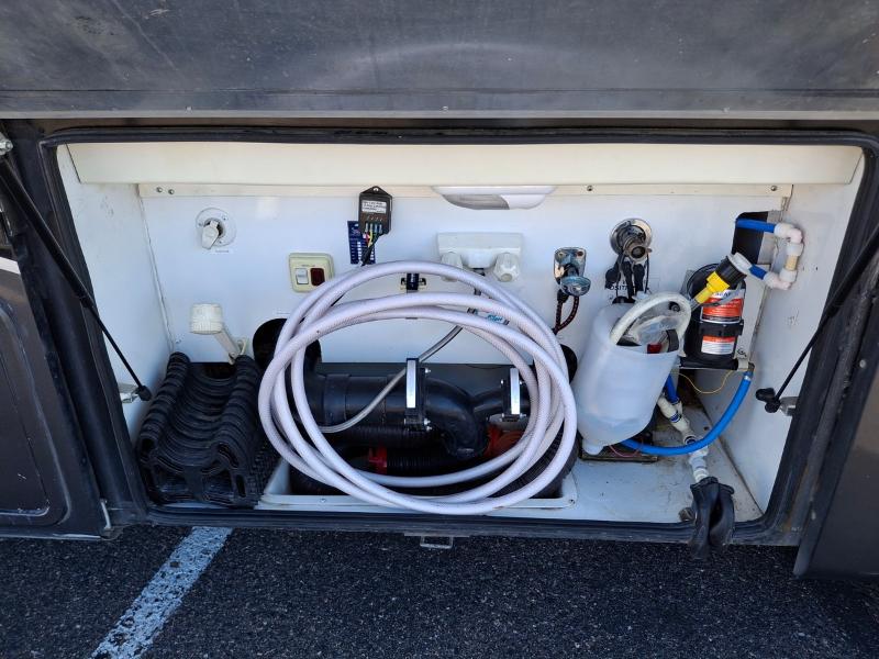 Tiffin Motorhomes Allegro Bus  2004