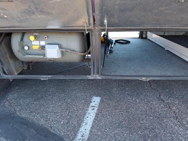 Tiffin Motorhomes Allegro Bus  2004