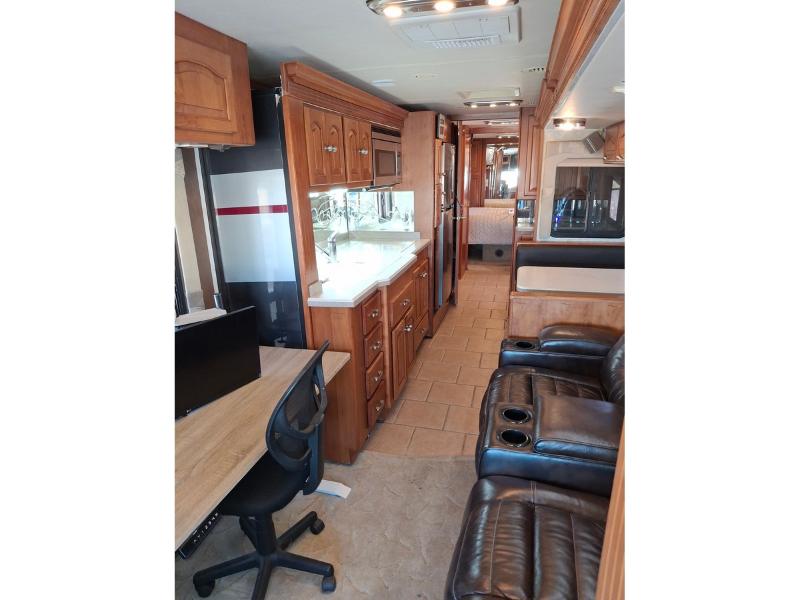 Tiffin Motorhomes Allegro Bus  2004