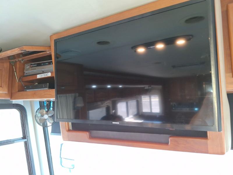 Tiffin Motorhomes Allegro Bus  2004