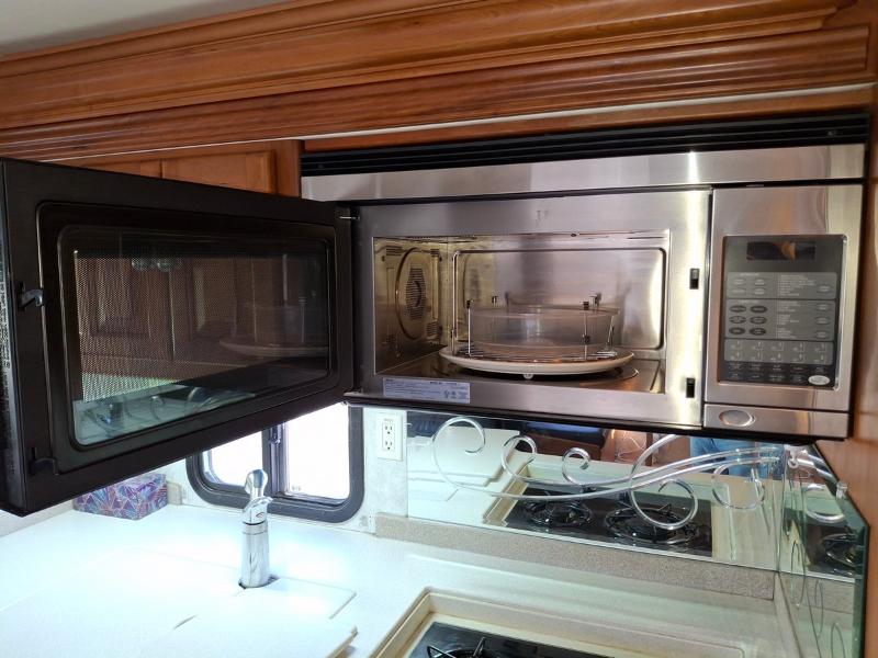 Tiffin Motorhomes Allegro Bus  2004