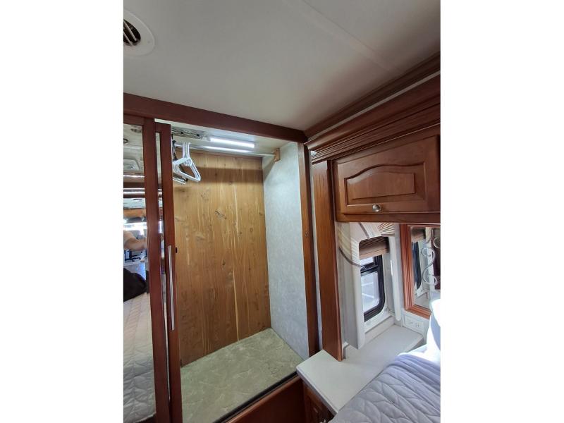 Tiffin Motorhomes Allegro Bus  2004