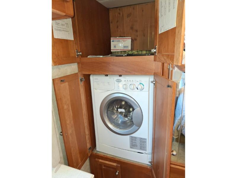 Tiffin Motorhomes Allegro Bus  2004