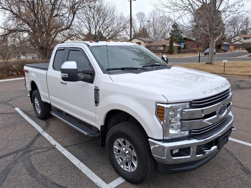 Ford F-250 Lariat SuperCab 4WD 2019