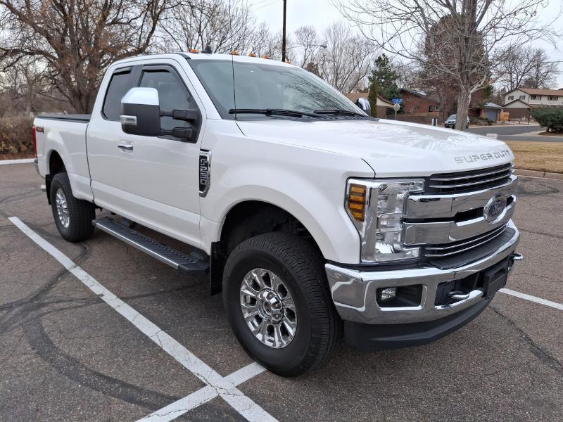 Ford F-250 Lariat SuperCab 4WD 2019