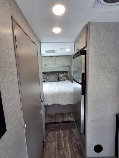 Thor Motor Coach Gemini  2023