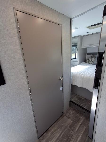 Thor Motor Coach Gemini  2023