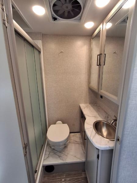 Thor Motor Coach Gemini  2023