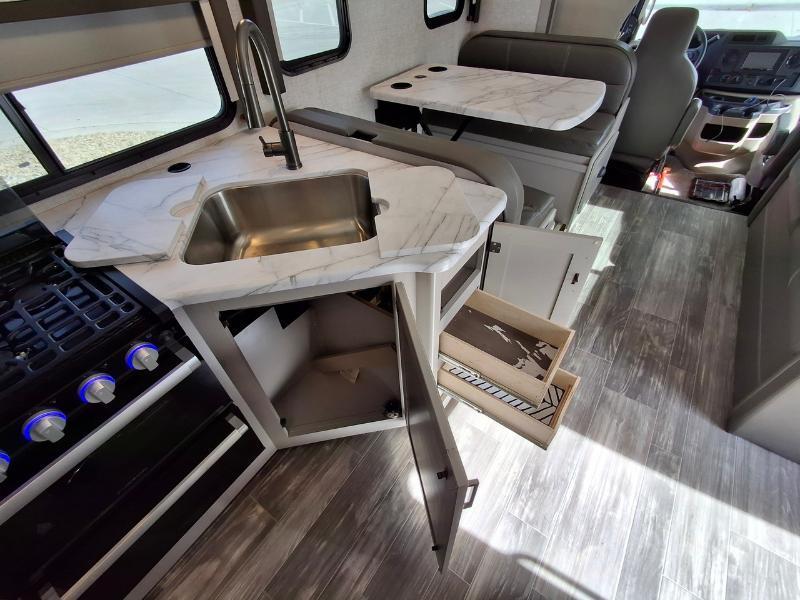 Thor Motor Coach Gemini  2023