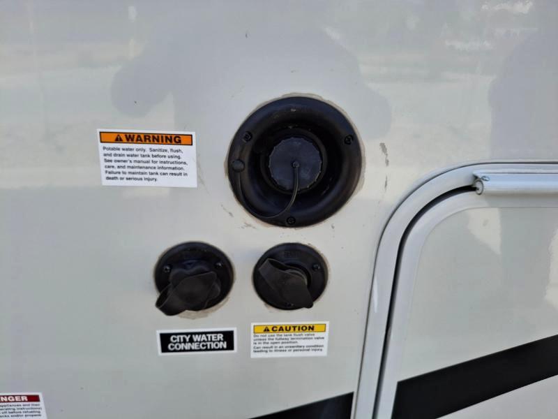 Thor Motor Coach Gemini  2023