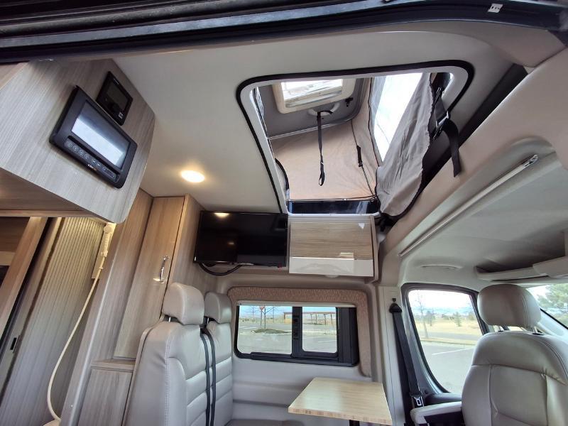 Thor Motor Coach Sequence 20J  2022