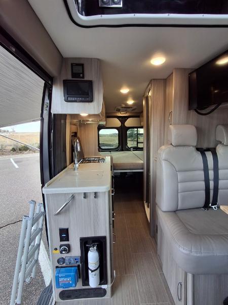 Thor Motor Coach Sequence 20J  2022