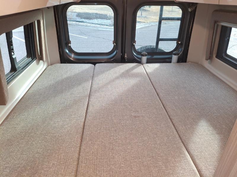 Thor Motor Coach Sequence 20J  2022