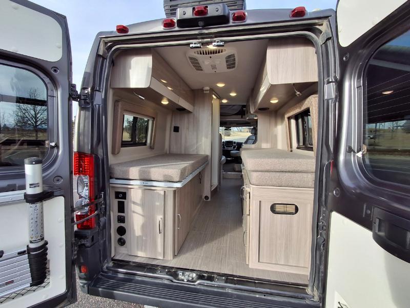 Thor Motor Coach Sequence 20J  2022