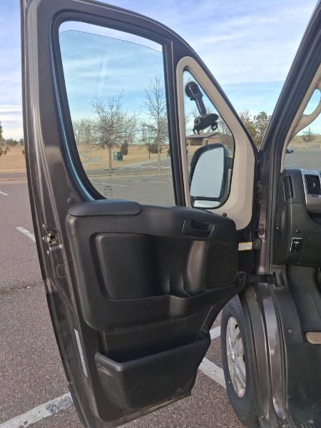 Thor Motor Coach Sequence 20J  2022