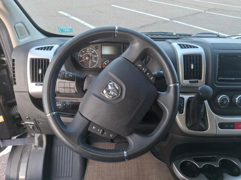 Thor Motor Coach Sequence 20J  2022