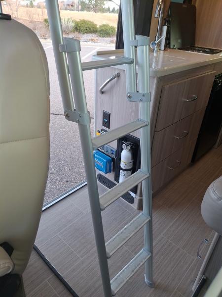 Thor Motor Coach Sequence 20J  2022