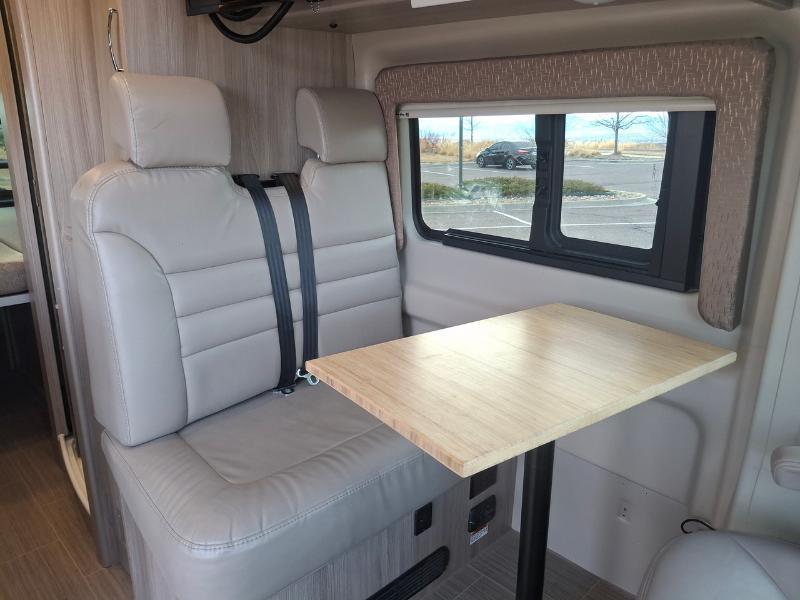 Thor Motor Coach Sequence 20J  2022