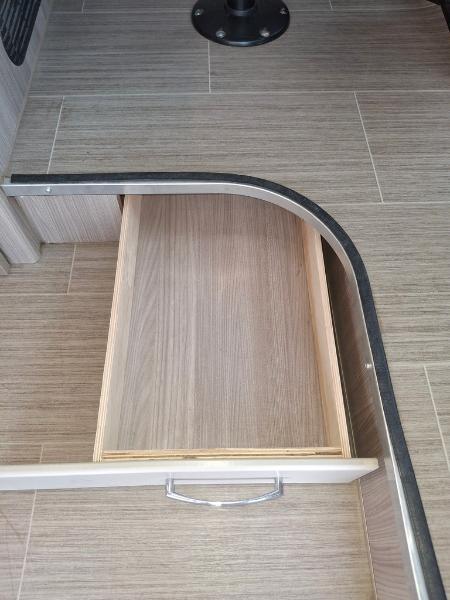 Thor Motor Coach Sequence 20J  2022