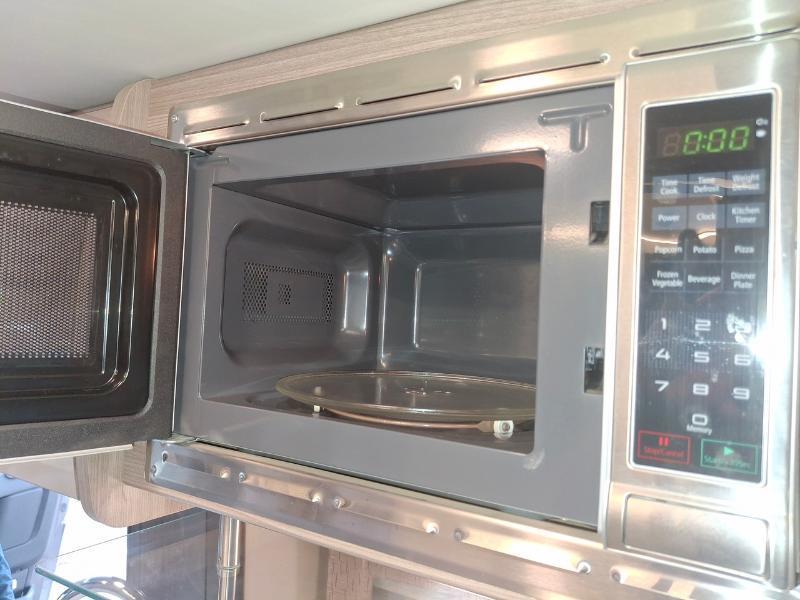 Thor Motor Coach Sequence 20J  2022