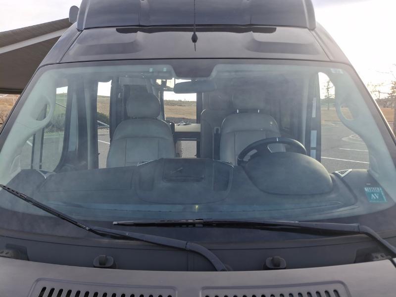 Thor Motor Coach Sequence 20J  2022