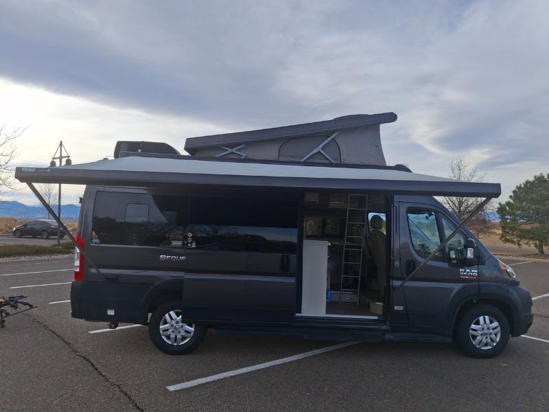 Thor Motor Coach Sequence 20J  2022