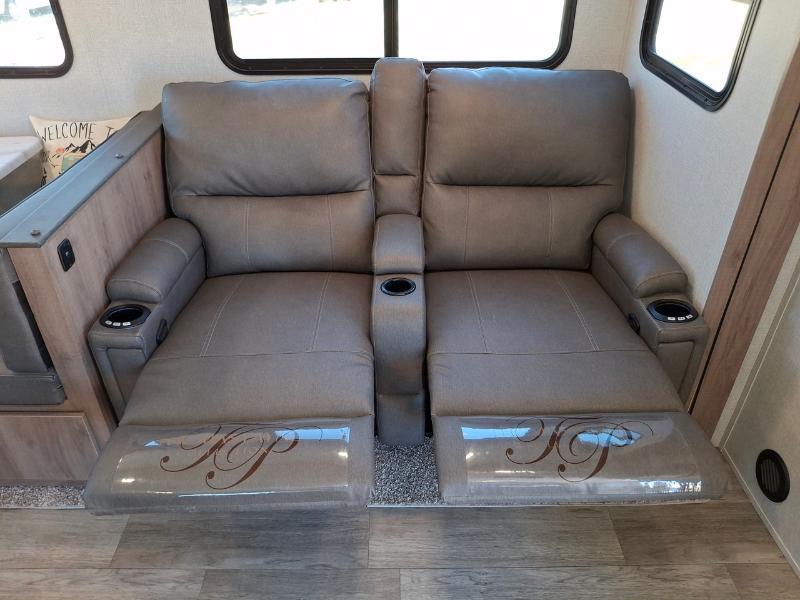 Grand Design Imagine  2023