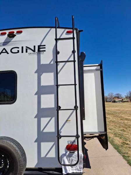 Grand Design Imagine  2023