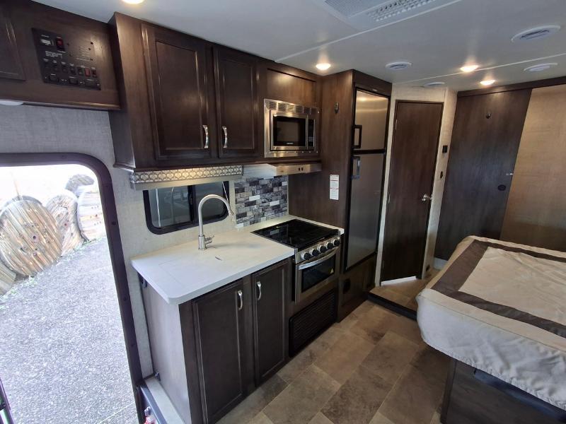 Gulf Stream Conquest  2021