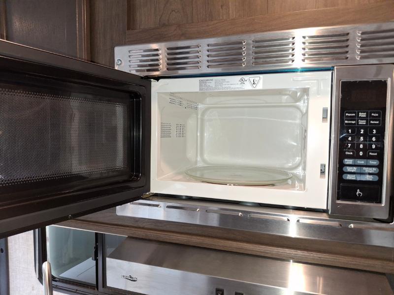 Gulf Stream Conquest  2021