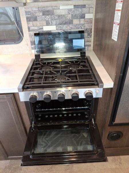 Gulf Stream Conquest  2021