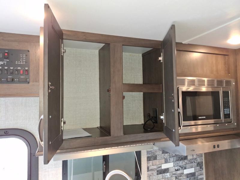 Gulf Stream Conquest  2021